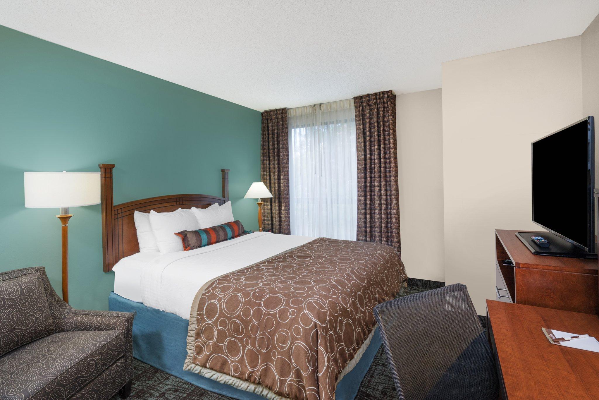 Hotel Staybridge Memphis-poplar Ave East By Ihg 2*